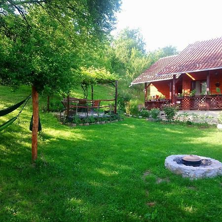 Guest House Little Heaven Užice Exteriör bild