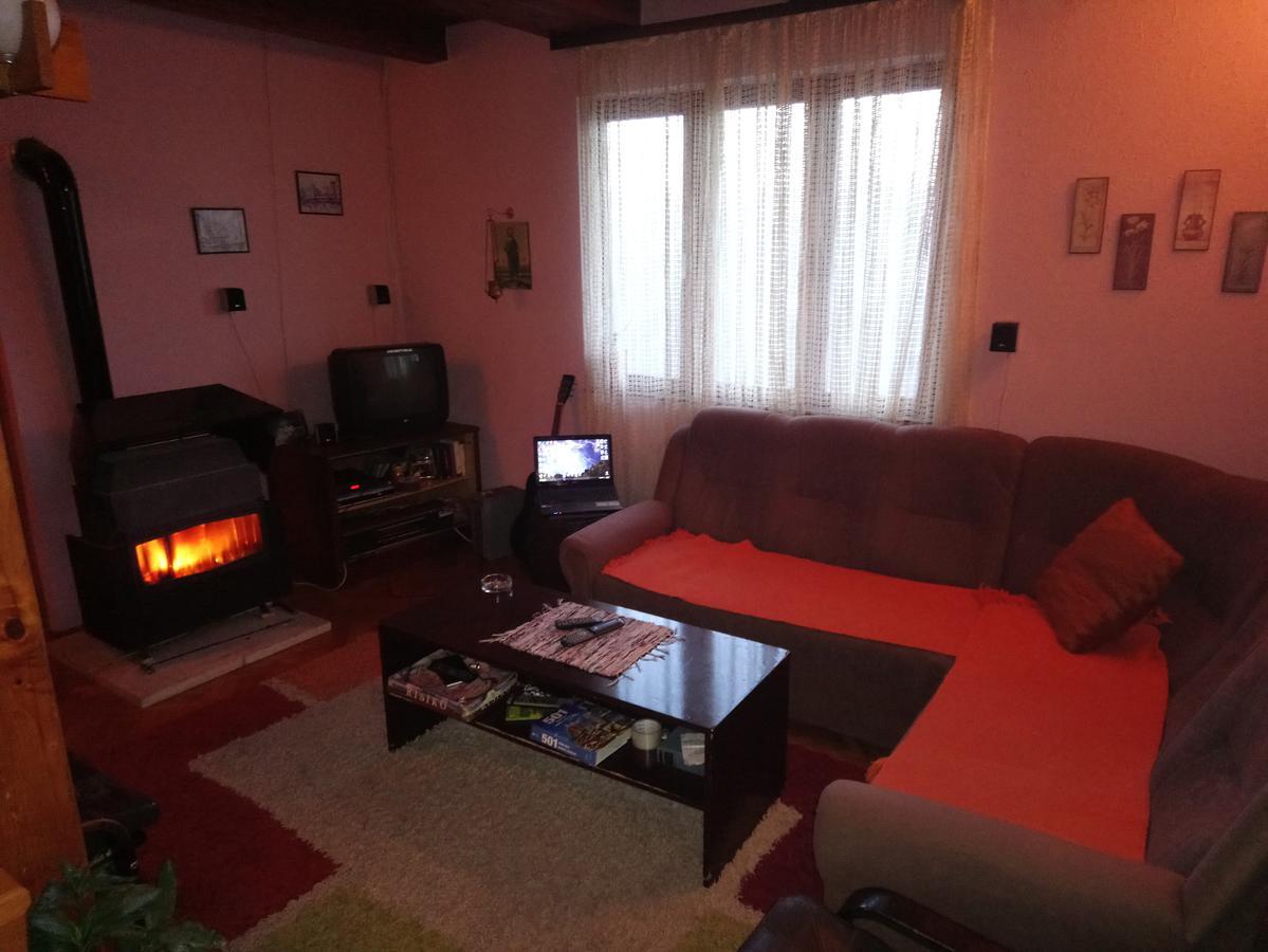 Guest House Little Heaven Užice Exteriör bild