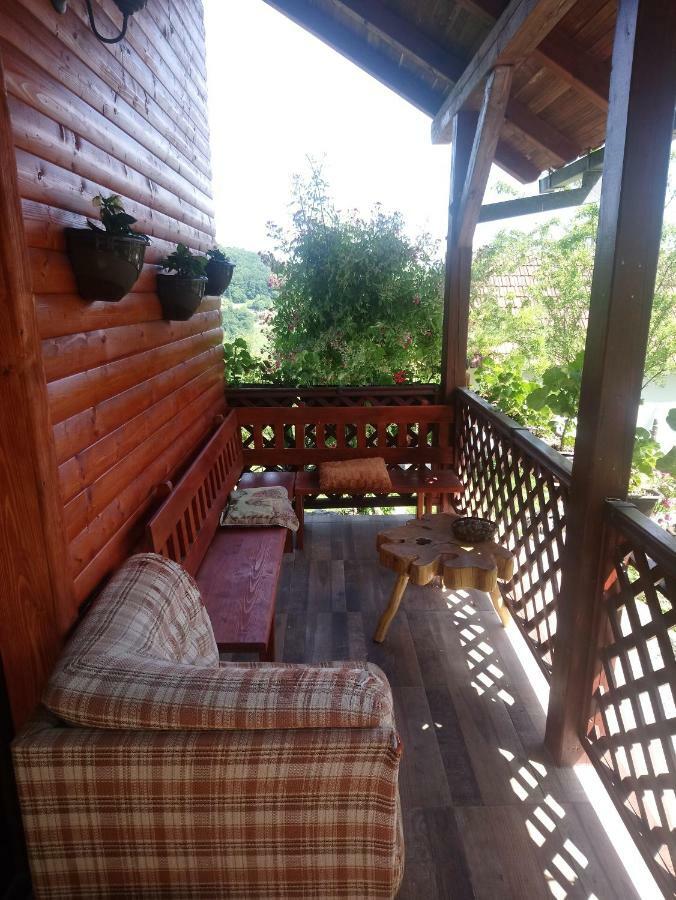 Guest House Little Heaven Užice Exteriör bild
